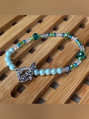 Handmade Dragonfly Bracelet Aqua Seafoam Pearl Crystal Stretch Bracelet
